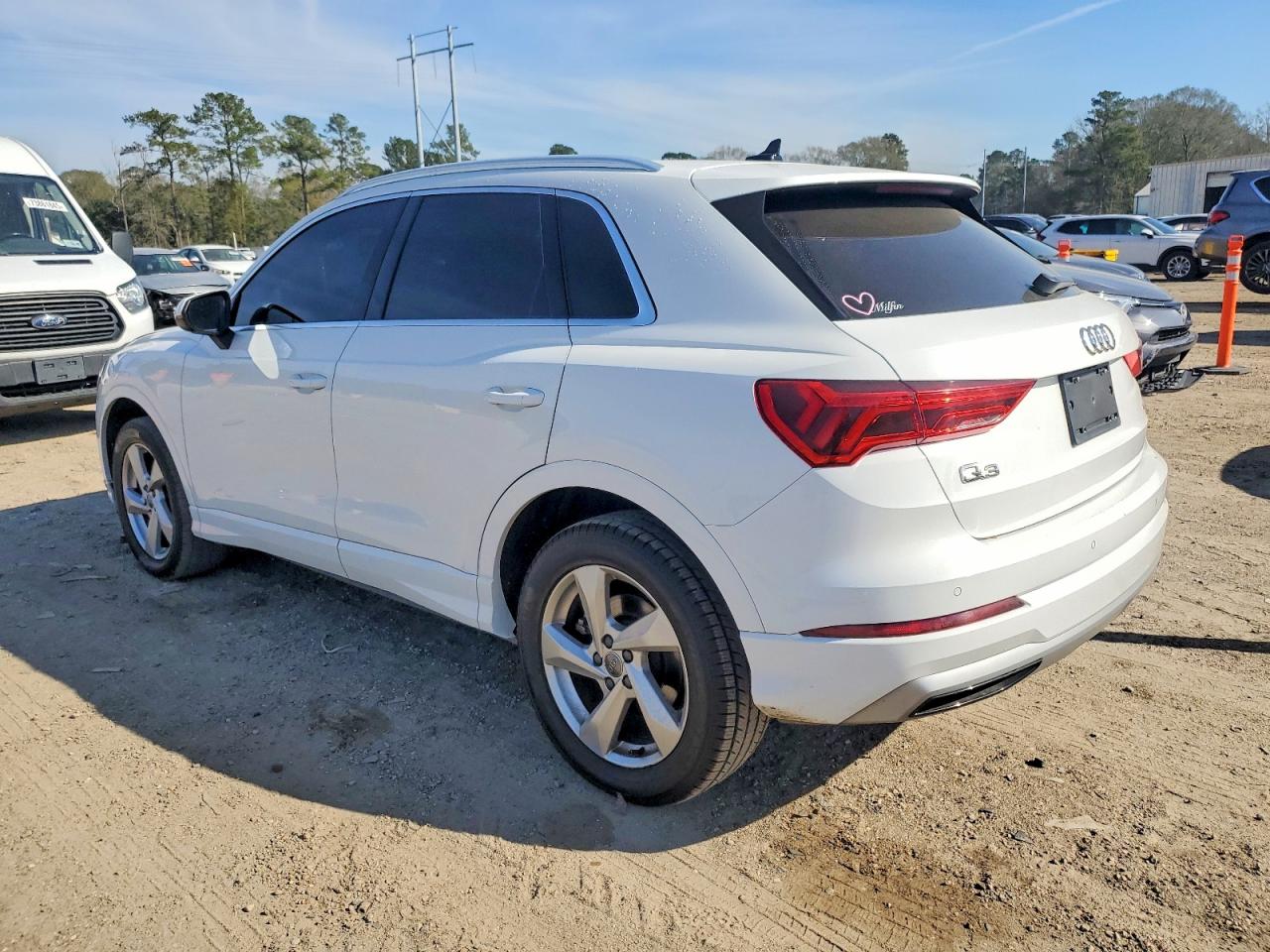 2020 Audi Q3 VIN WA1AECF39L1041664 photo 2