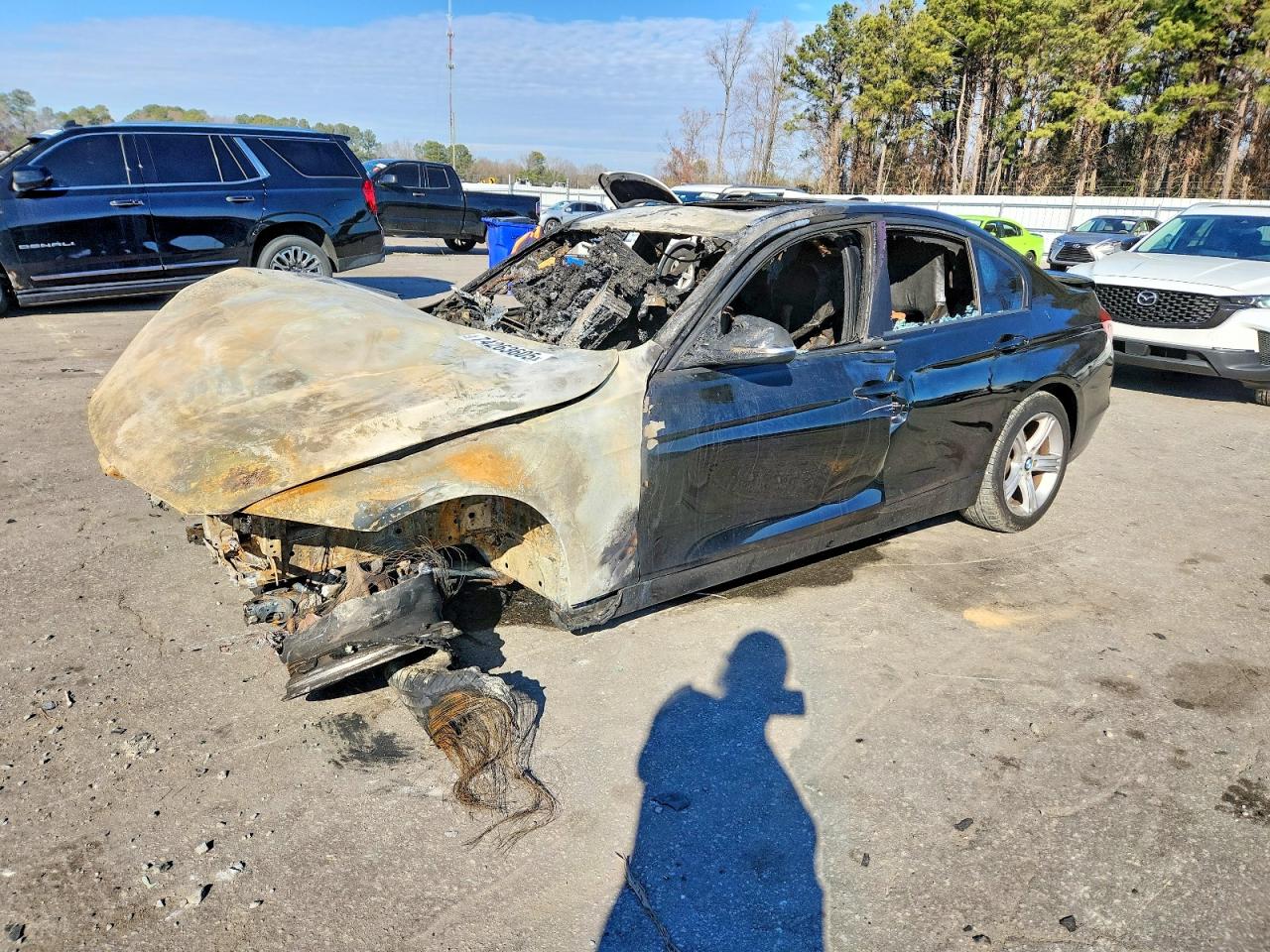 2013 BMW 3 series VIN WBA3C1C57DK104090 photo 1