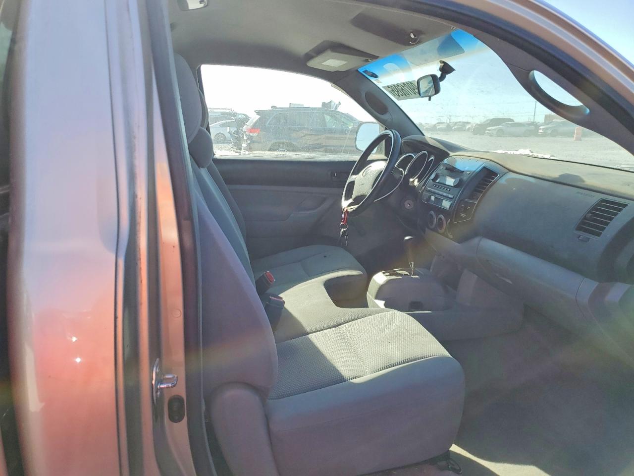 2005 Toyota All models VIN 5TENX22N75Z130998 photo 10