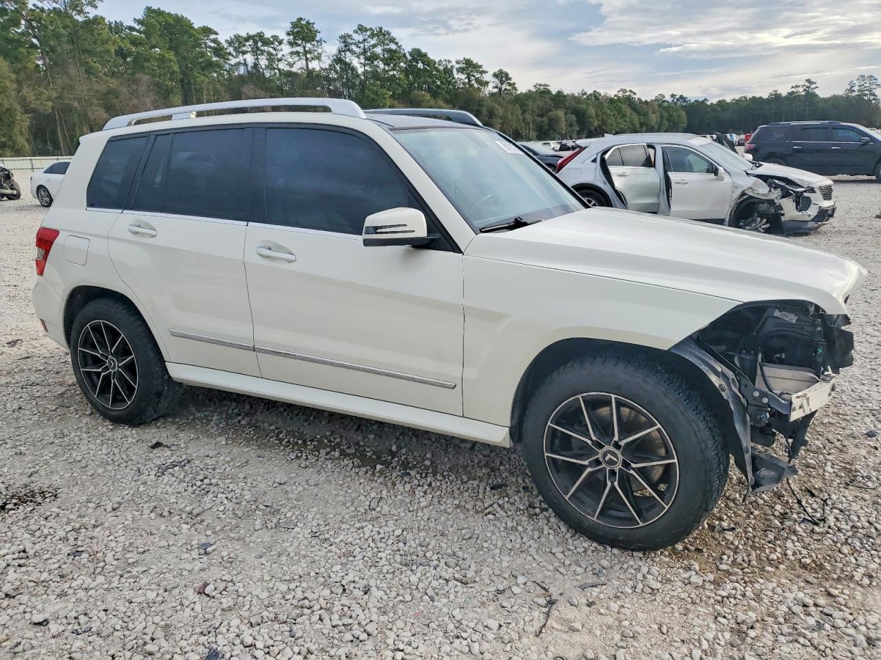 2012 Mercedes-Benz Glk-class VIN WDCGG5GB1CF828410 photo 4