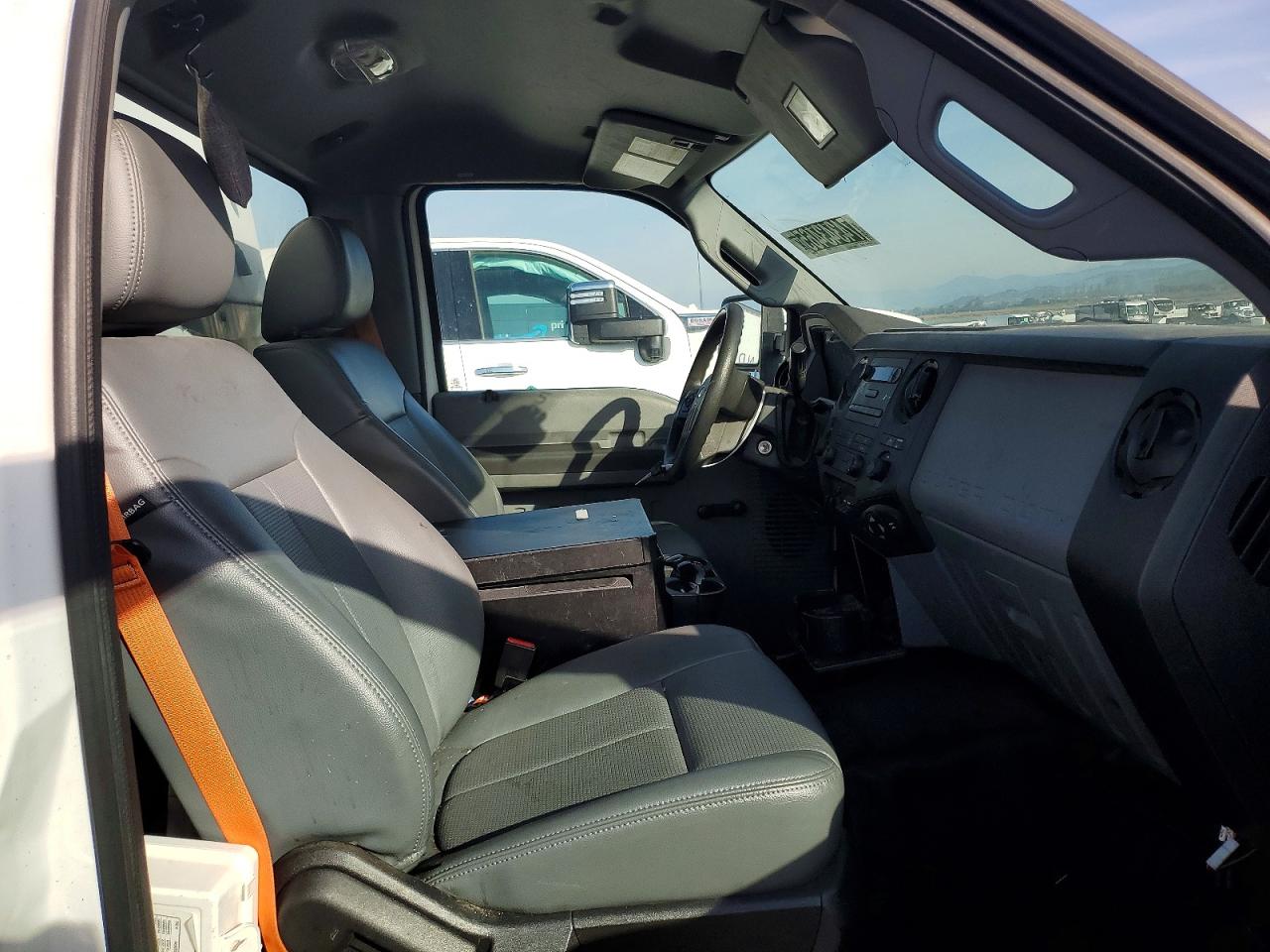 2013 Ford F350 VIN 1FDRF3A65DEB92661 photo 10
