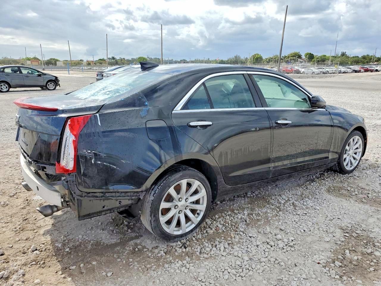 2017 Cadillac Ats VIN 1G6AA5RX8H0154825 photo 3