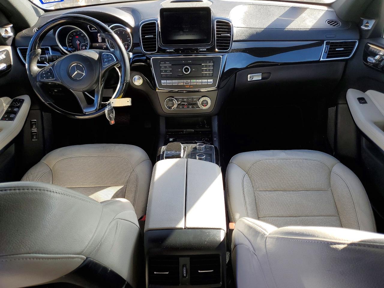 2017 Mercedes-Benz Gls-class VIN 4JGDF7DE6HA879634 photo 8