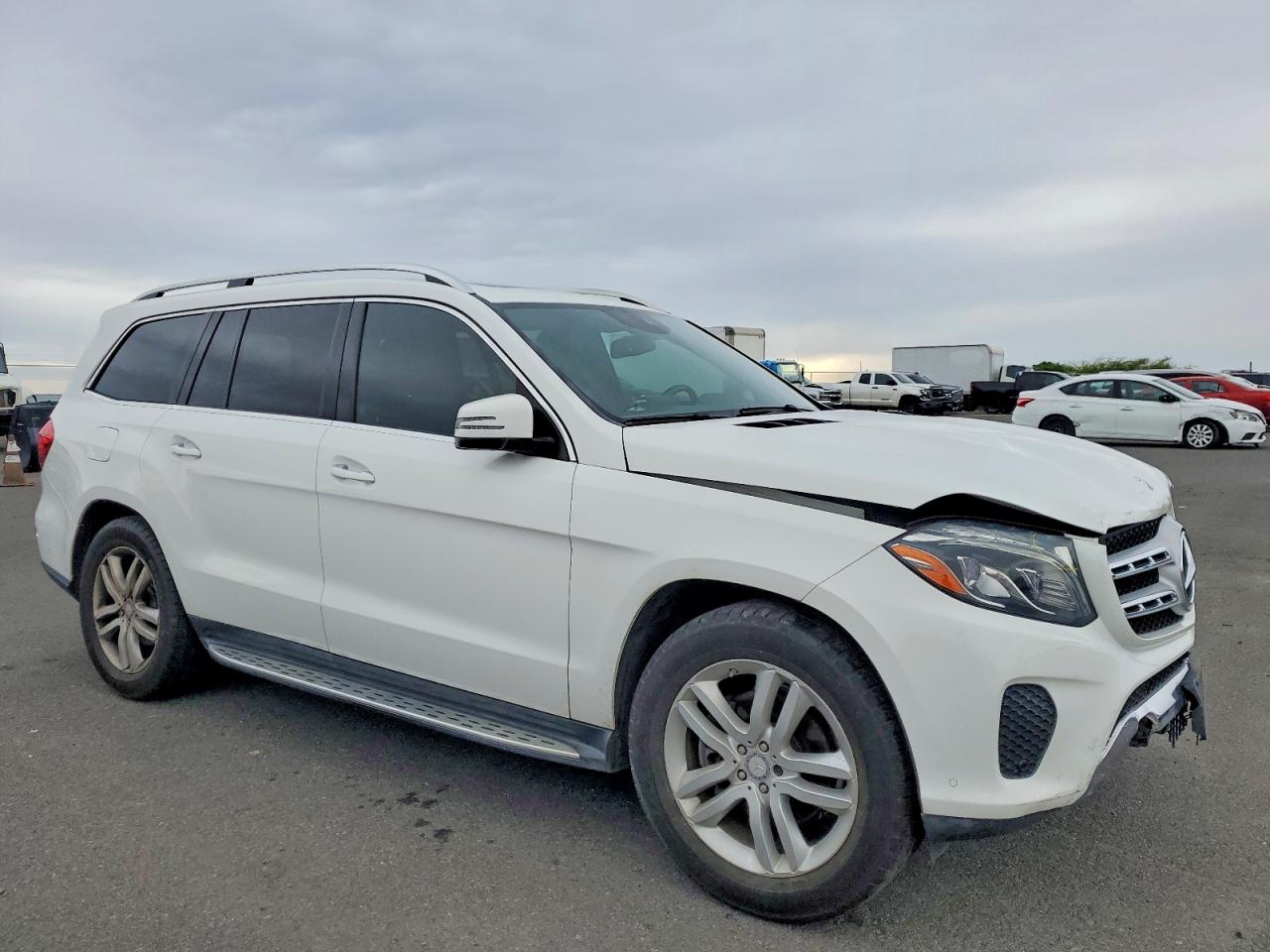 2017 Mercedes-Benz Gls-class VIN 4JGDF6EE0HA785435 photo 4