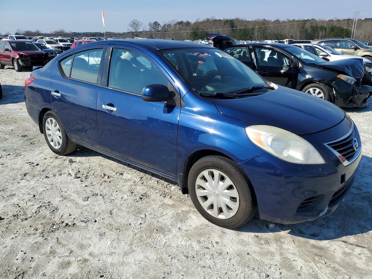 2014 NISS Versa VIN 3N1CN7AP4EK455195 photo 4