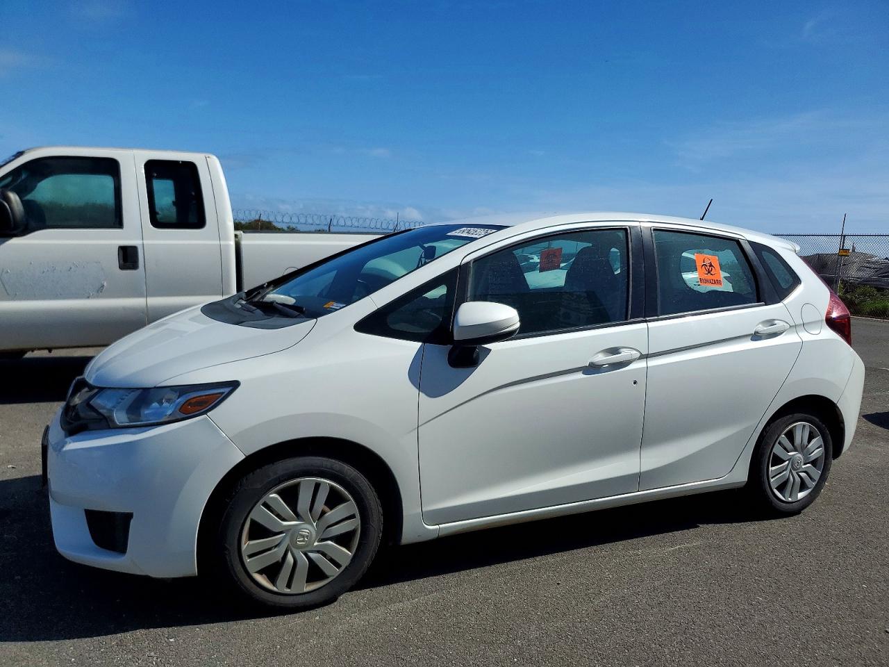 2015 Honda Fit VIN 3HGGK5H56FM710520 photo 1