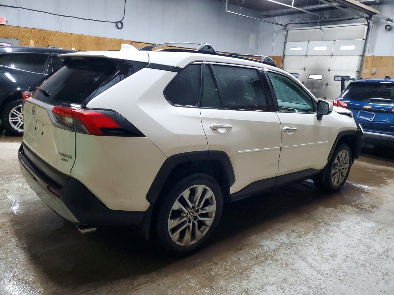 2022 Toyota Rav4 VIN 2T3N1RFVXNW291958 photo 3