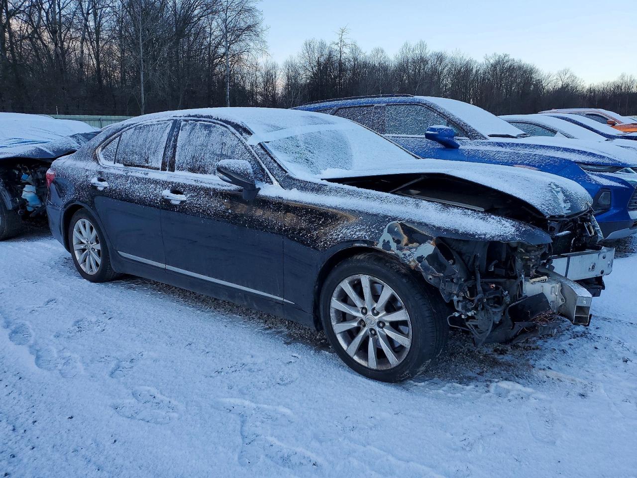 2010 Lexus Ls460 VIN JTHCL5EF8A5006601 photo 4