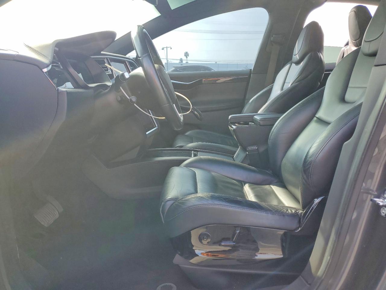 2016 Tesla Model x VIN 5YJXCAE22GF002303 photo 7