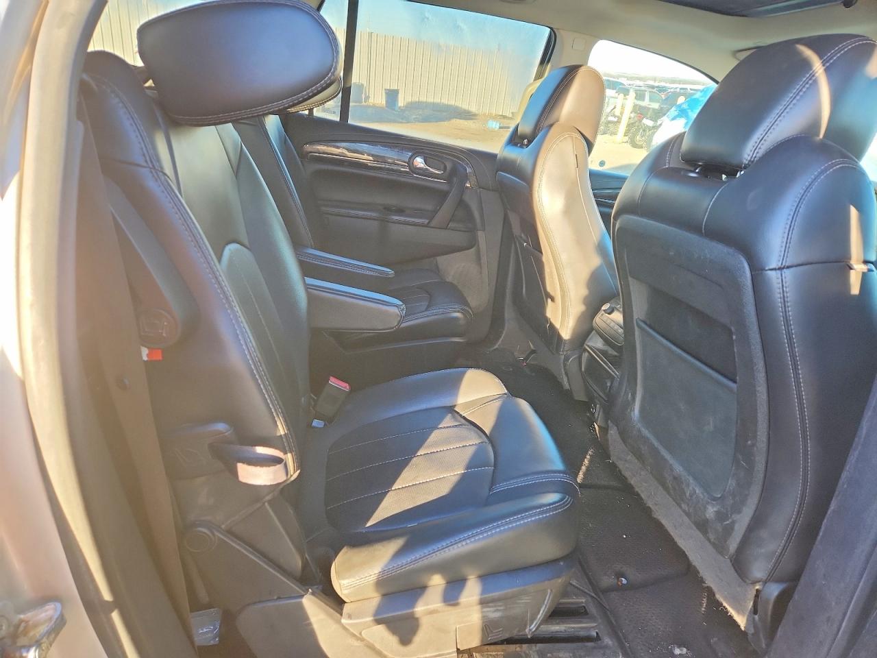 2017 Buick Enclave VIN 5GAKVCKD1HJ257607 photo 11