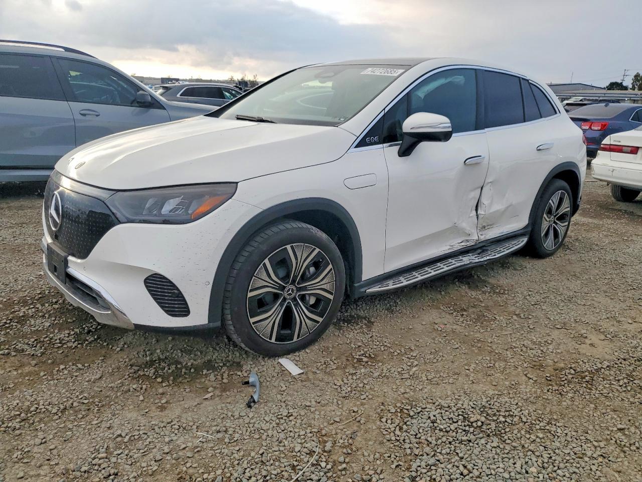 2024 MERCEDES Eqe suv 35 VIN 4JGGM2BB4RA043871 photo 1
