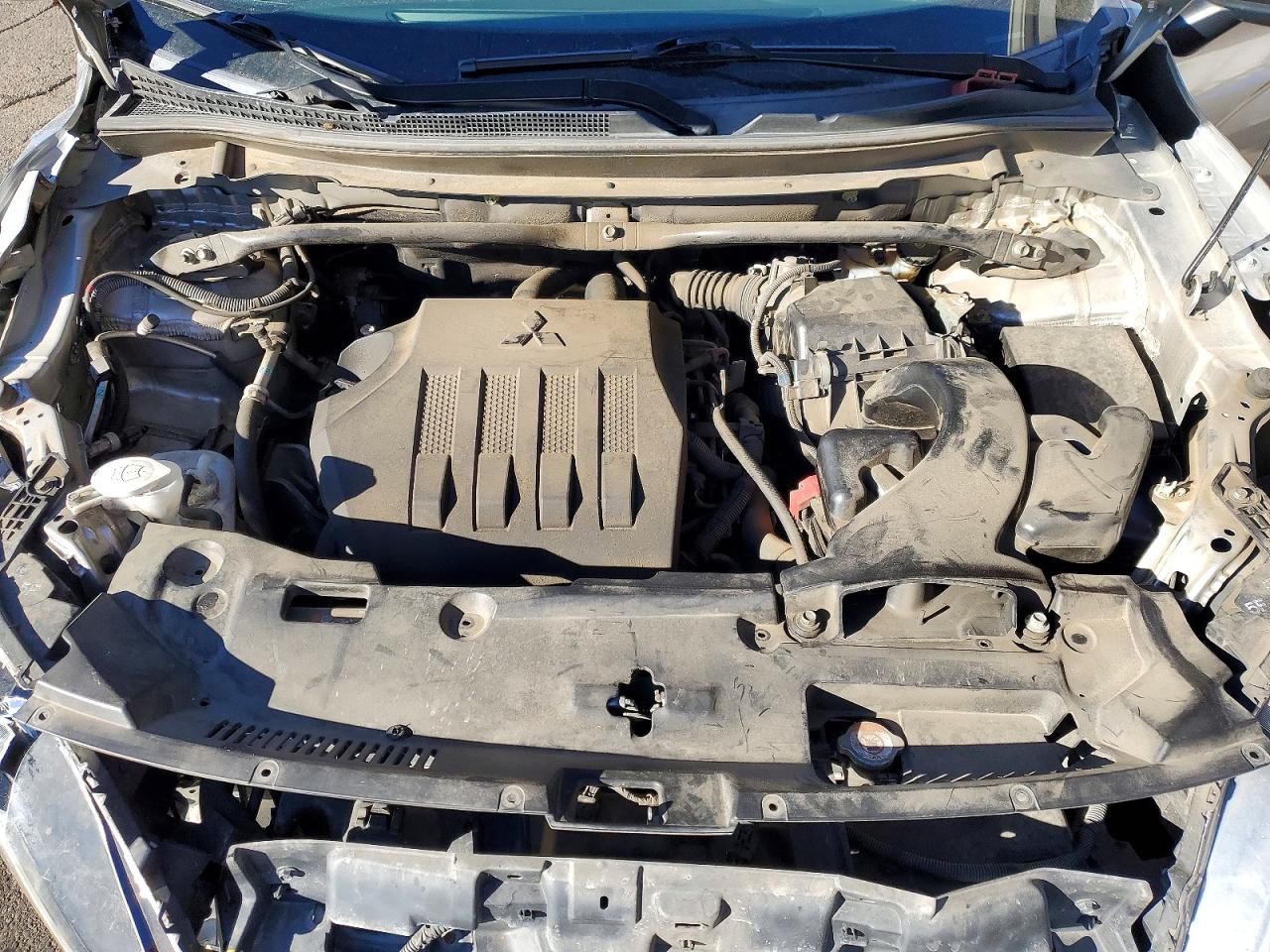 2018 Mitsubishi ECLIPSE VIN JA4AT4AA2JZ047743 photo 12