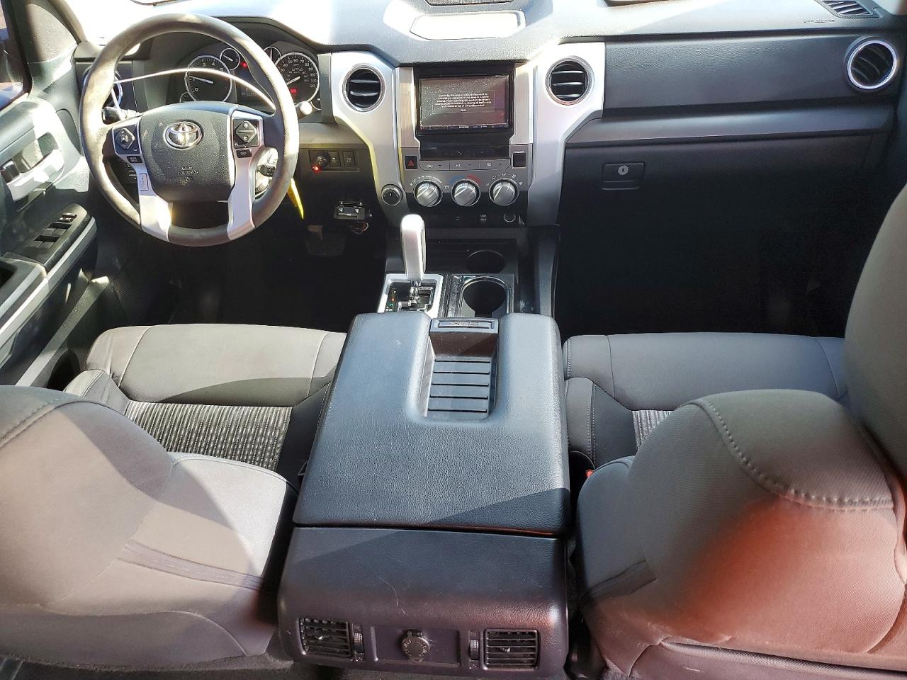 2015 Toyota Tundra VIN 5TFDY5F11FX483635 photo 8