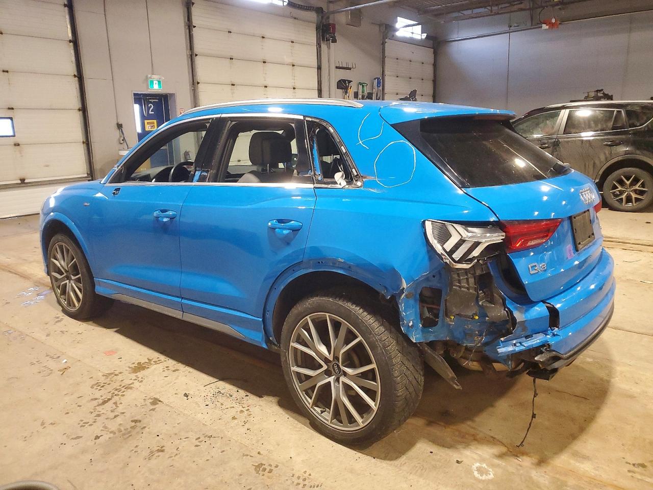 2021 Audi Q3 VIN WA1FECF30M1152093 photo 2