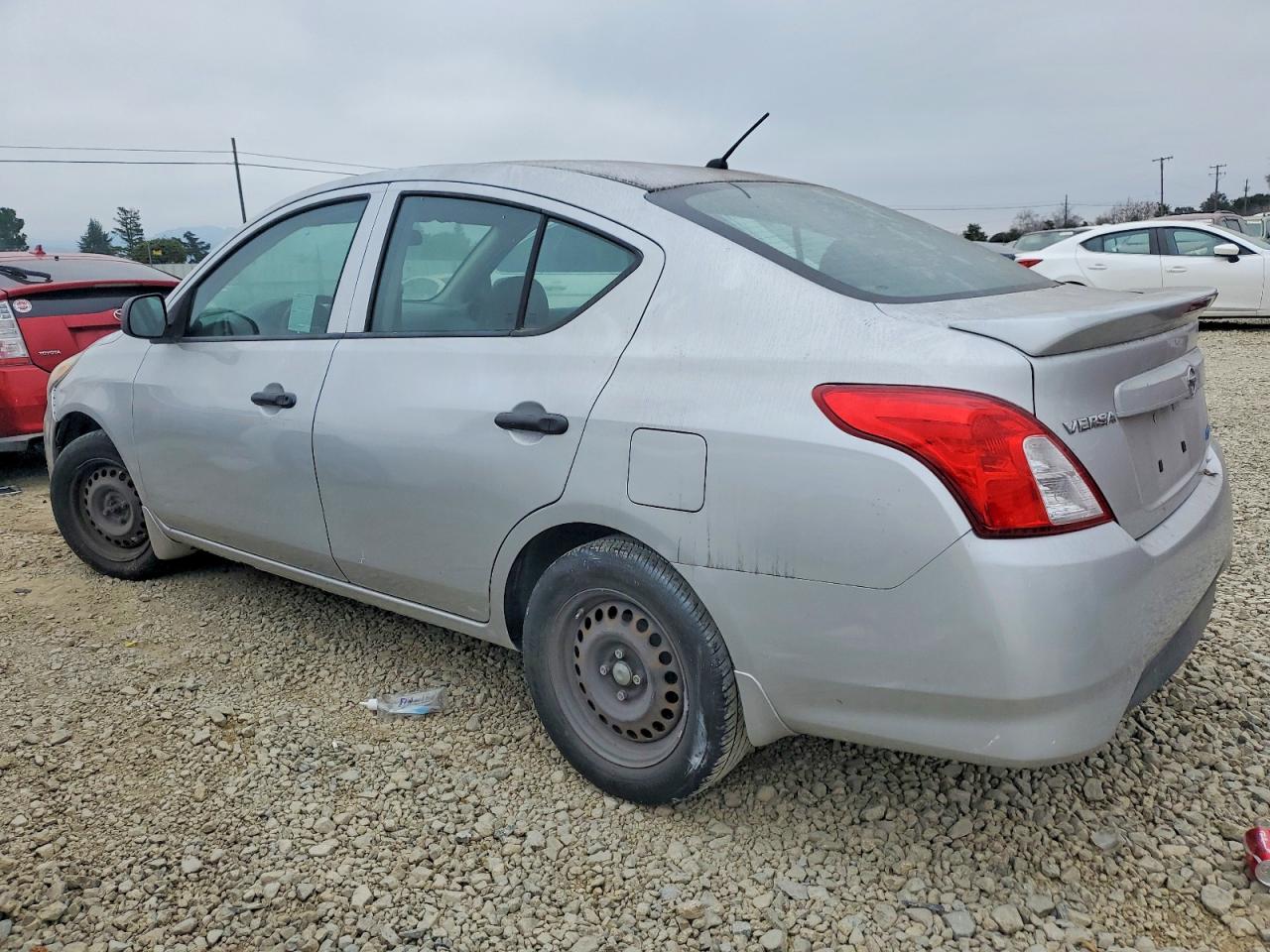 2015 NISS Versa VIN 3N1CN7AP8FL815757 photo 2