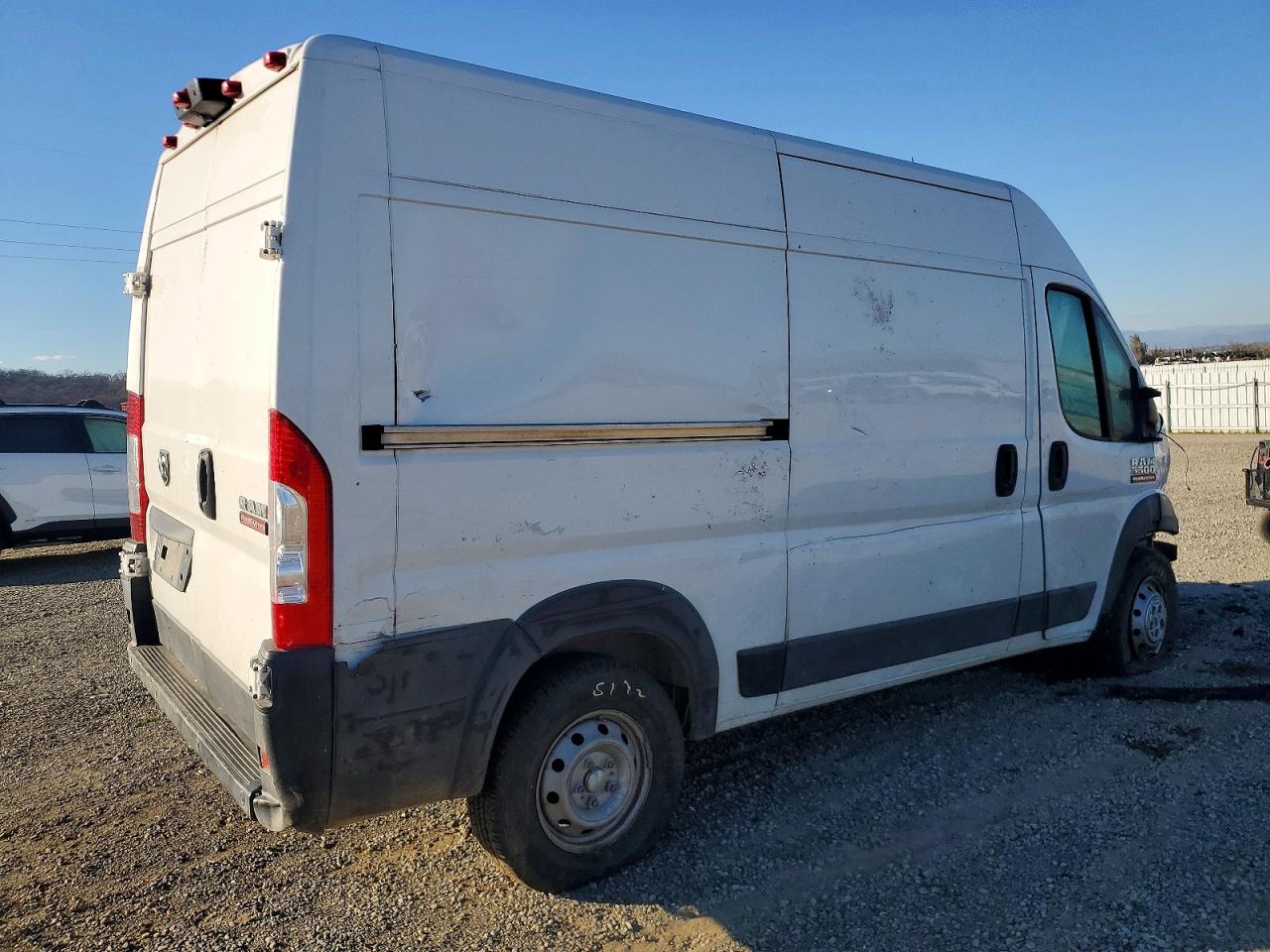 2020 RAM Promaster VIN 3C6URVXG5LE123478 photo 3