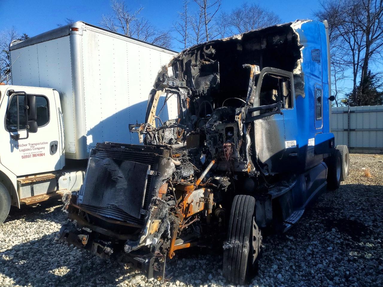 2016 All models VIN 1XKYD49X3GJ479506 photo 9