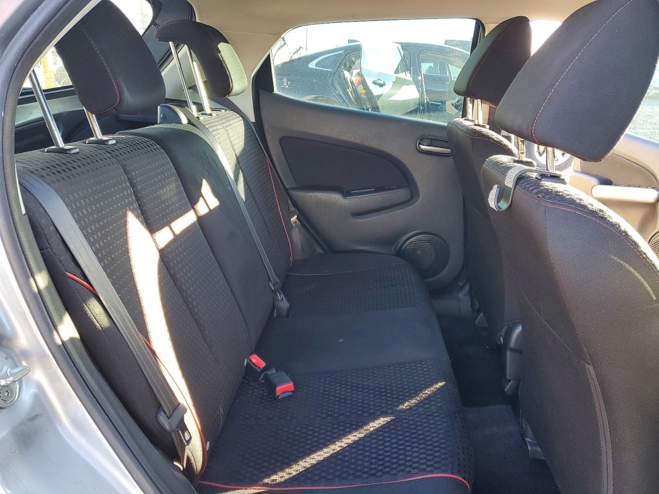 2014 Mazda 2 VIN JM1DE1LY1E0174709 photo 11