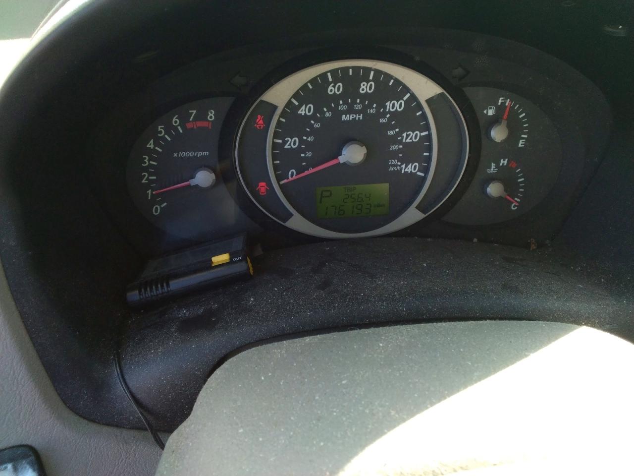 2005 Hyundai Tucson VIN KM8JN72D25U132610 photo 9