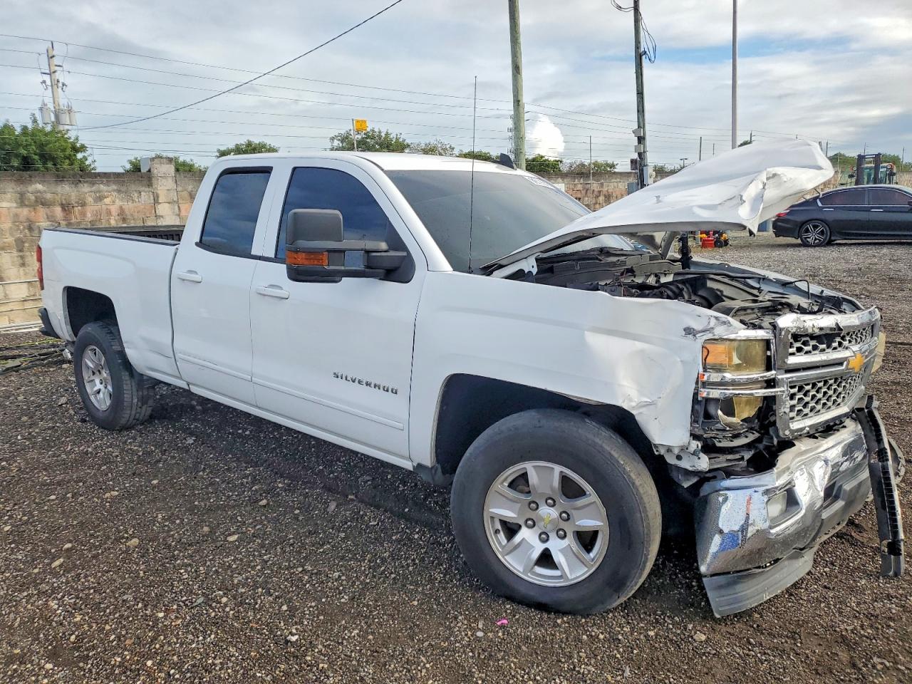 2015 Chevrolet All models VIN 1GCRCRECXFZ404594 photo 4