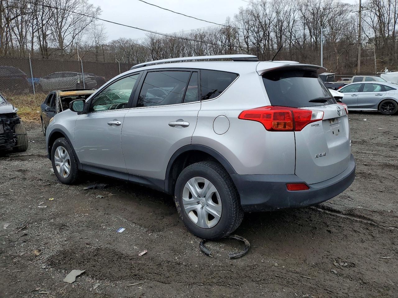 2014 Toyota Rav4 VIN JTMBFREV3EJ007980 photo 2