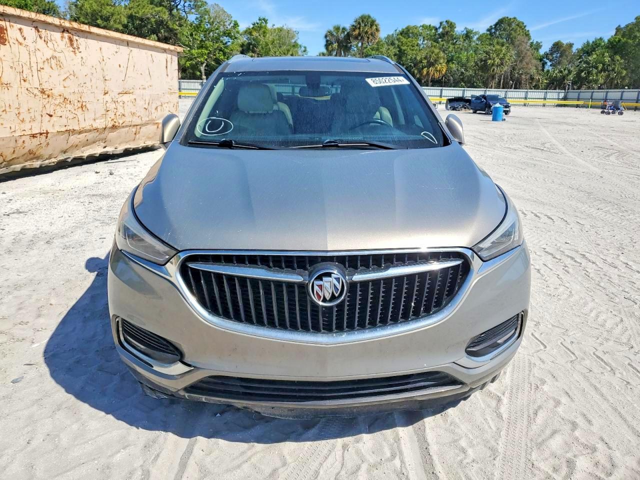 2018 Buick Enclave VIN 5GAERBKW1JJ142802 photo 5