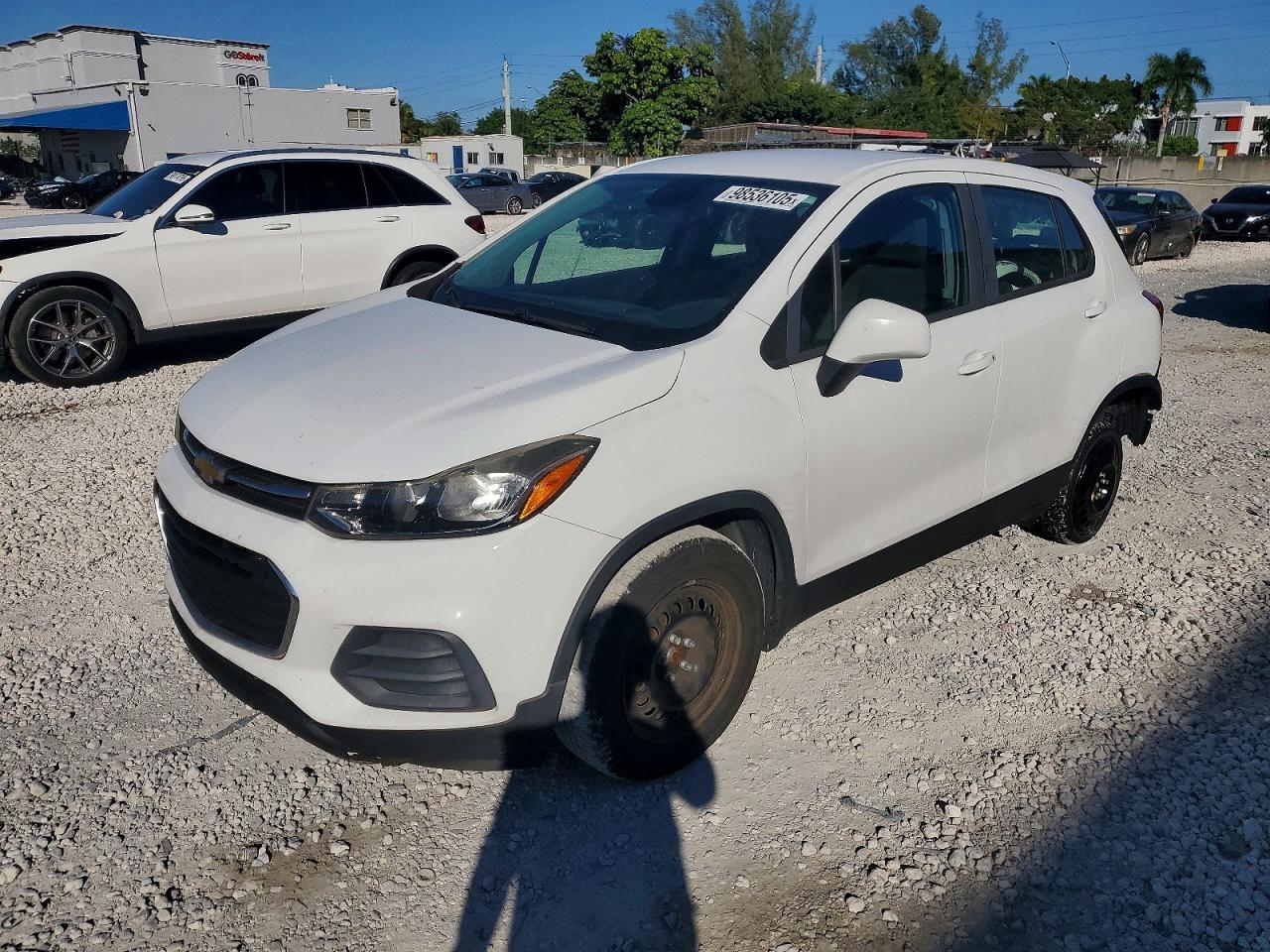 2017 Chevrolet Trax VIN KL7CJKSB3HB104581 photo 1