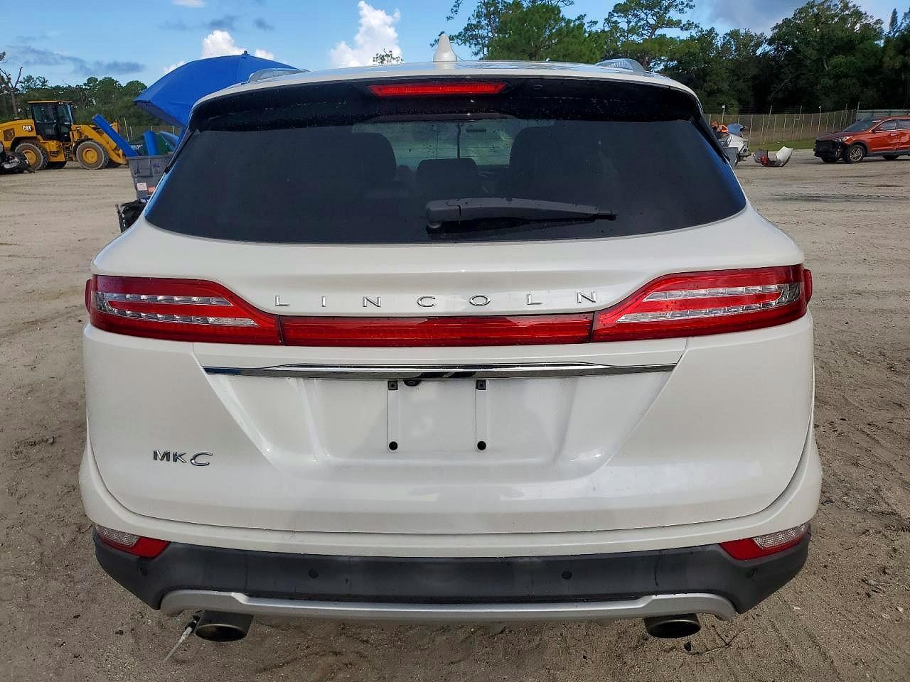 2019 Lincoln Mkc VIN 5LMCJ3C9XKUL02034 photo 6