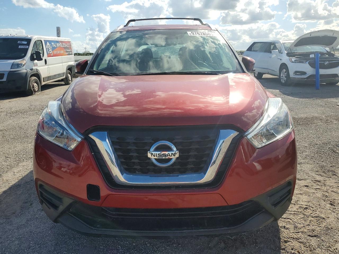2018 Nissan Kicks VIN 3N1CP5CU6JL538472 photo 5