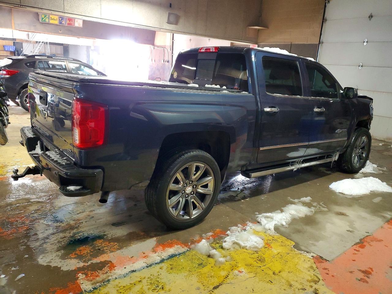 2018 Chevrolet All models VIN 3GCUKSECXJG306355 photo 3