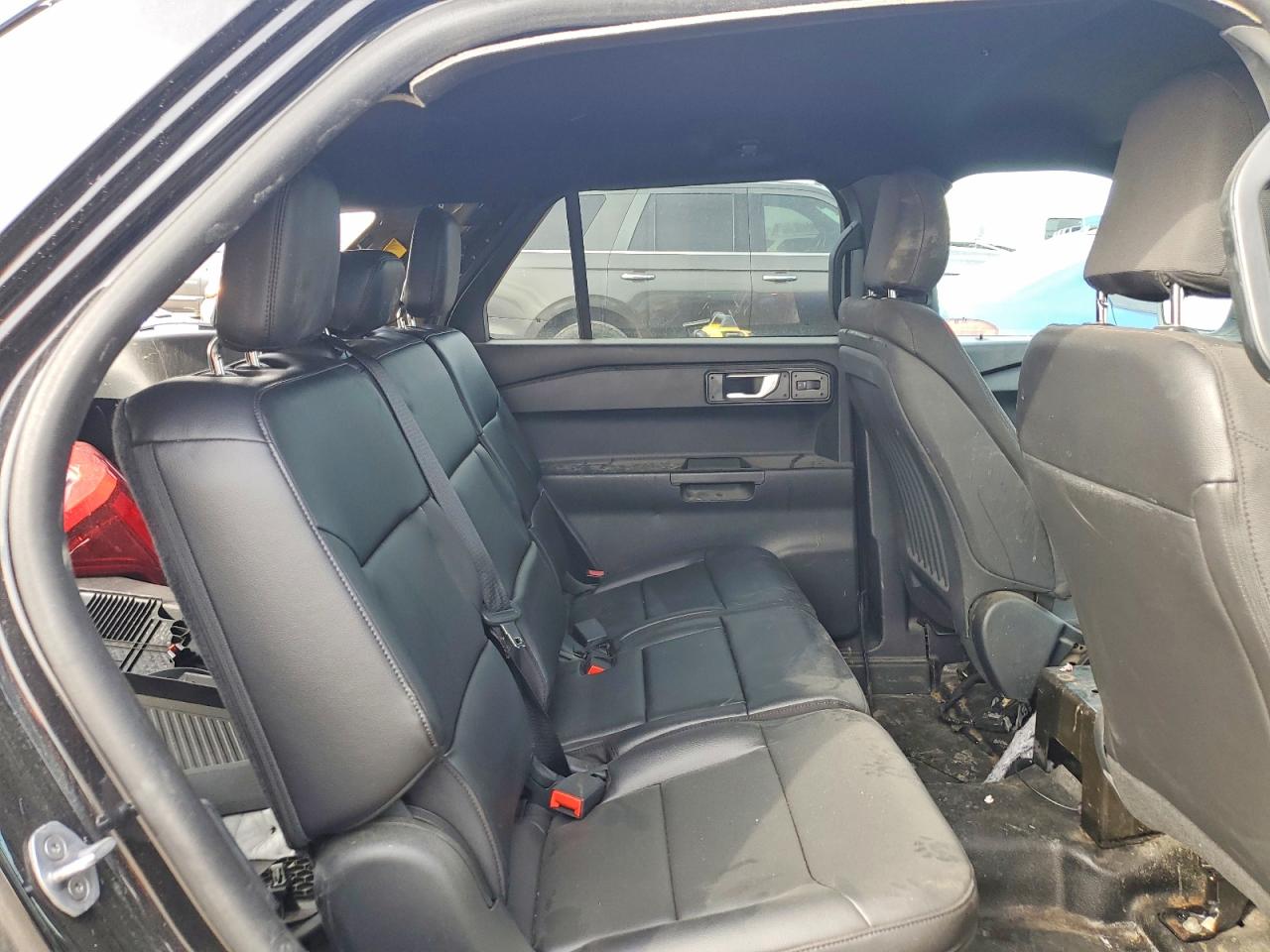 2024 Ford Explorer VIN 1FM5K8AB3RGA68288 photo 11