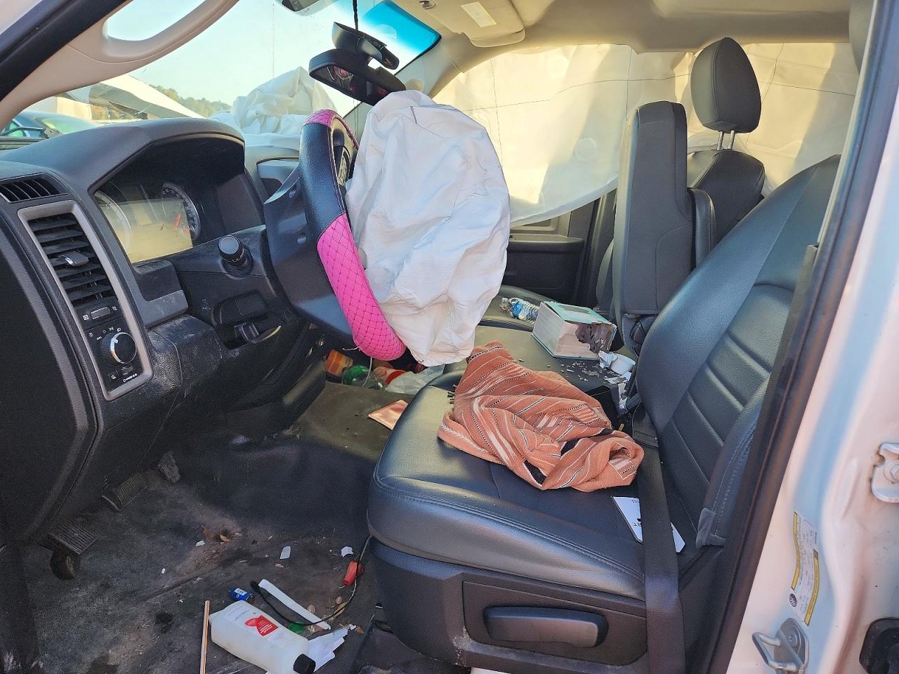 2020 Ram 1500 VIN 1C6RR6FT9LS150139 photo 7