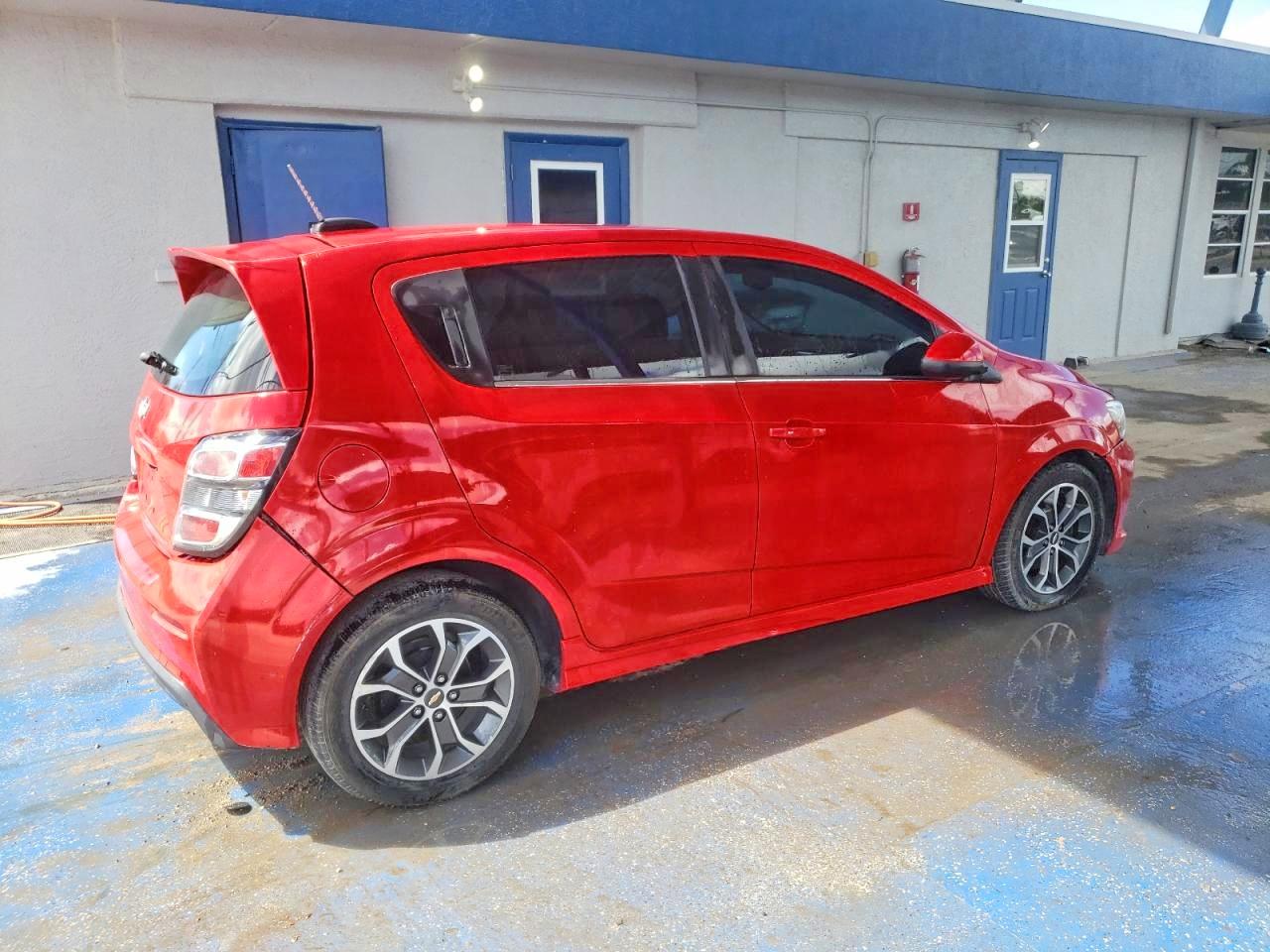 2017 Chevrolet SONIC VIN 1G1JD6SB5H4142044 photo 3