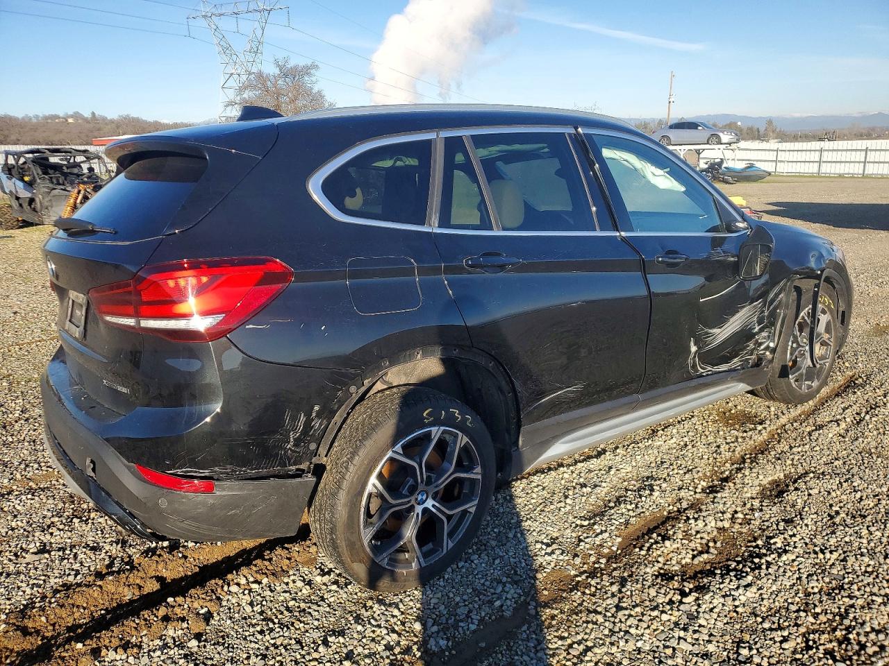 2021 BMW X1 VIN WBXJG9C01M5T58347 photo 3