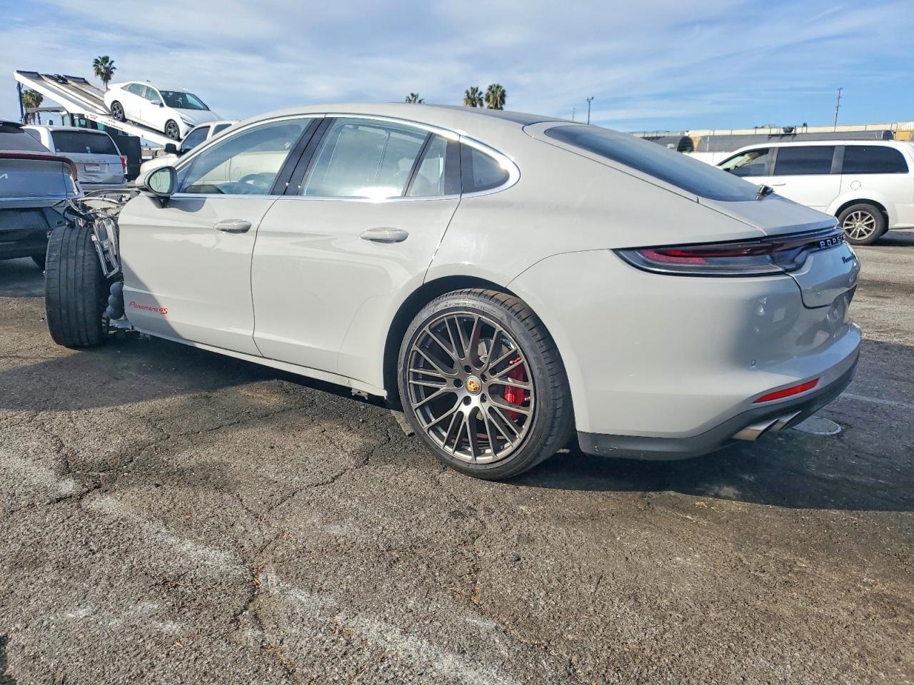 2022 Porsche Panamera VIN WP0AB2A70NL130369 photo 2