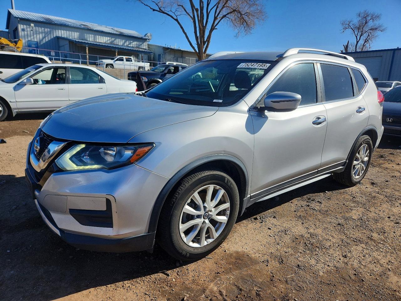 2017 Rogue VIN JN8AT2MT9HW391142 photo 1