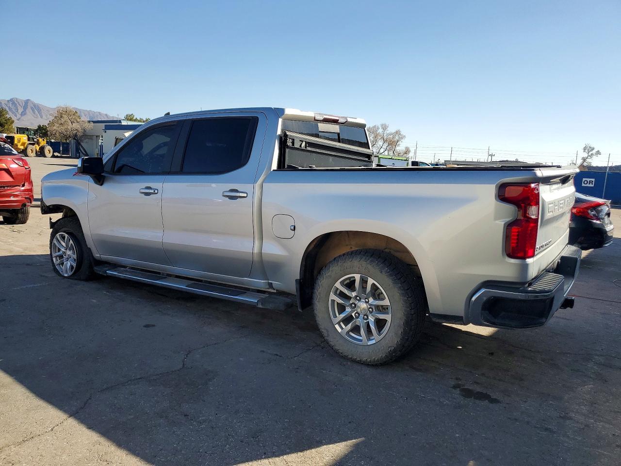 2020 Chevrolet All models VIN 3GCUYDET2LG287149 photo 2