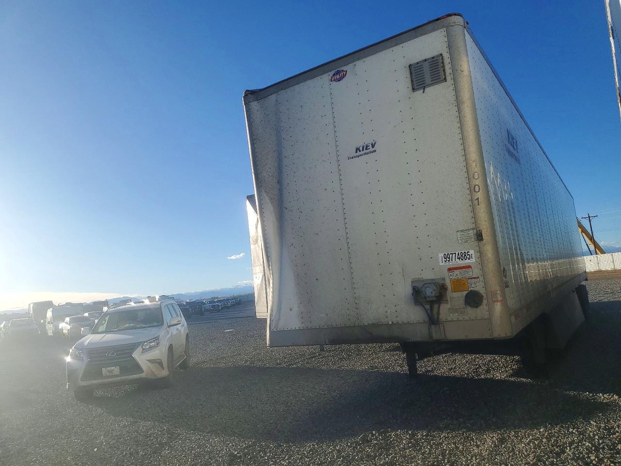 2019 UTILITY All models VIN 1UYVS2539K3536821 photo 2