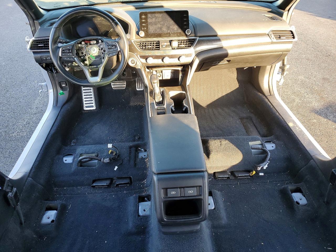 2022 Honda Accord VIN 1HGCV1F31NA016250 photo 8
