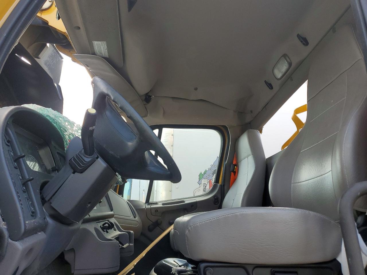 2019 FREIGHTLINER All other VIN 1FVDCYFC5KHKM5961 photo 5