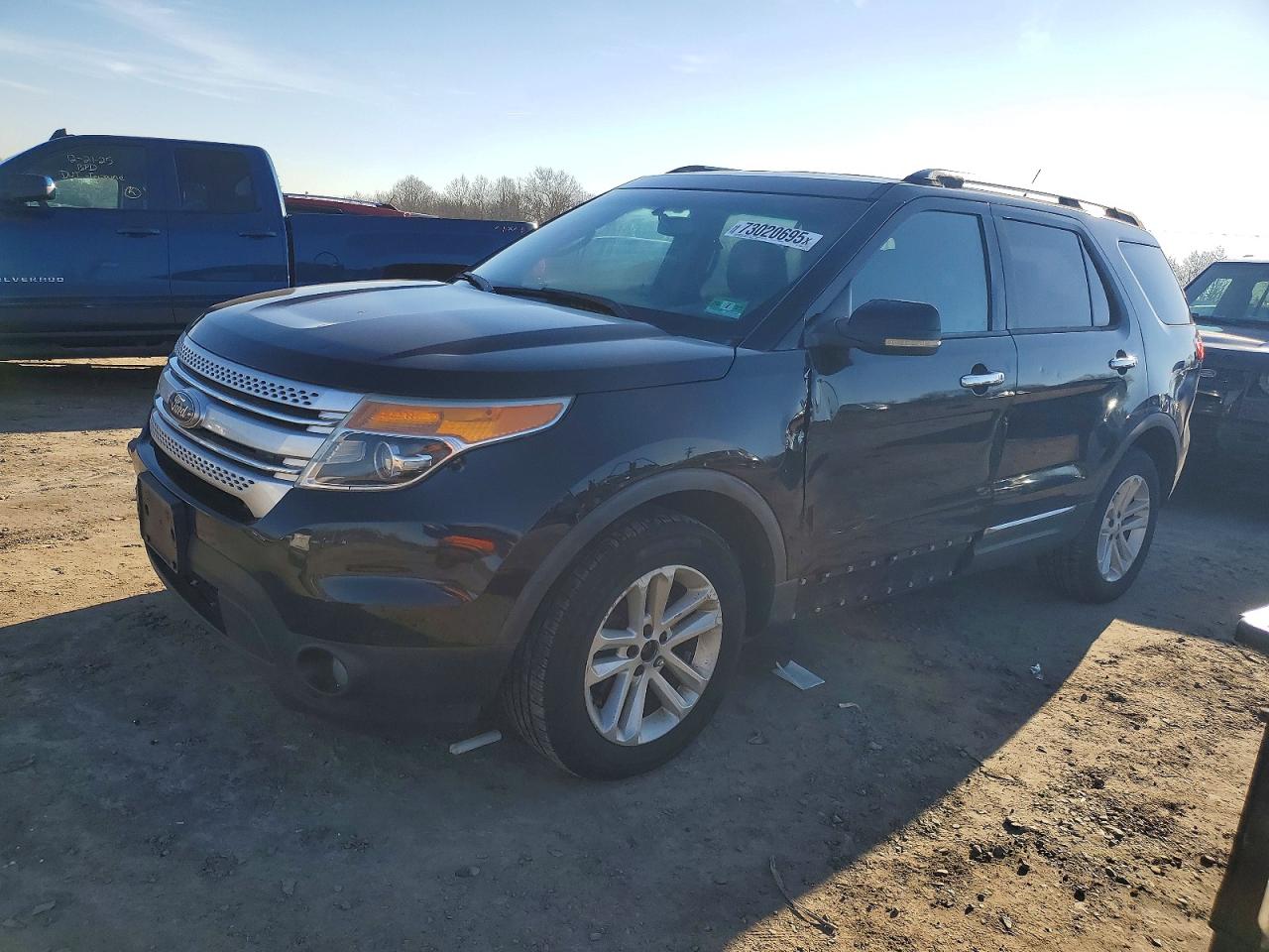 2011 Ford Explorer VIN 1FMHK8D80BGA48082 photo 1