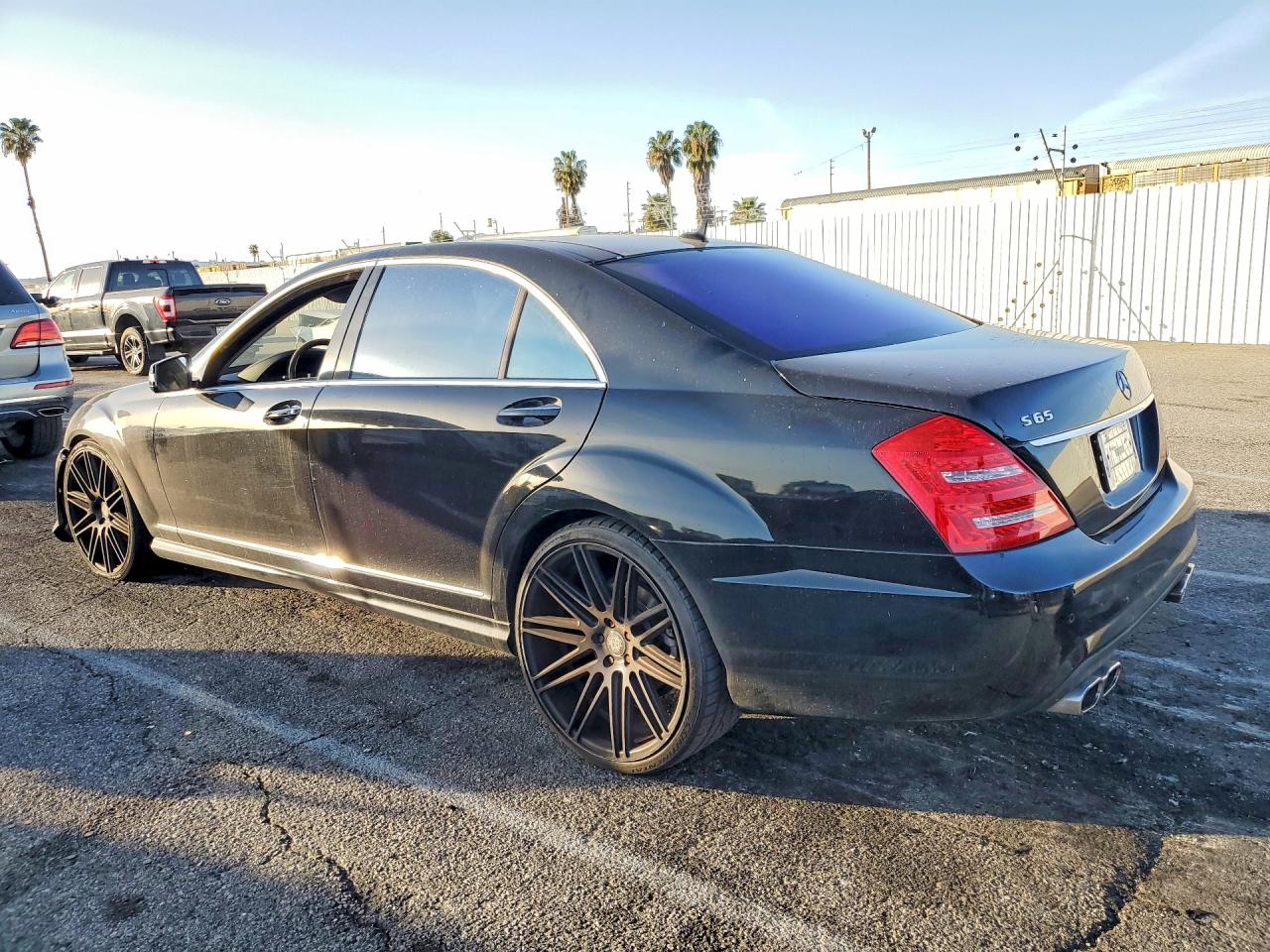 2011 Mercedes-Benz S class VIN WDDNG7BB0BA369209 photo 2