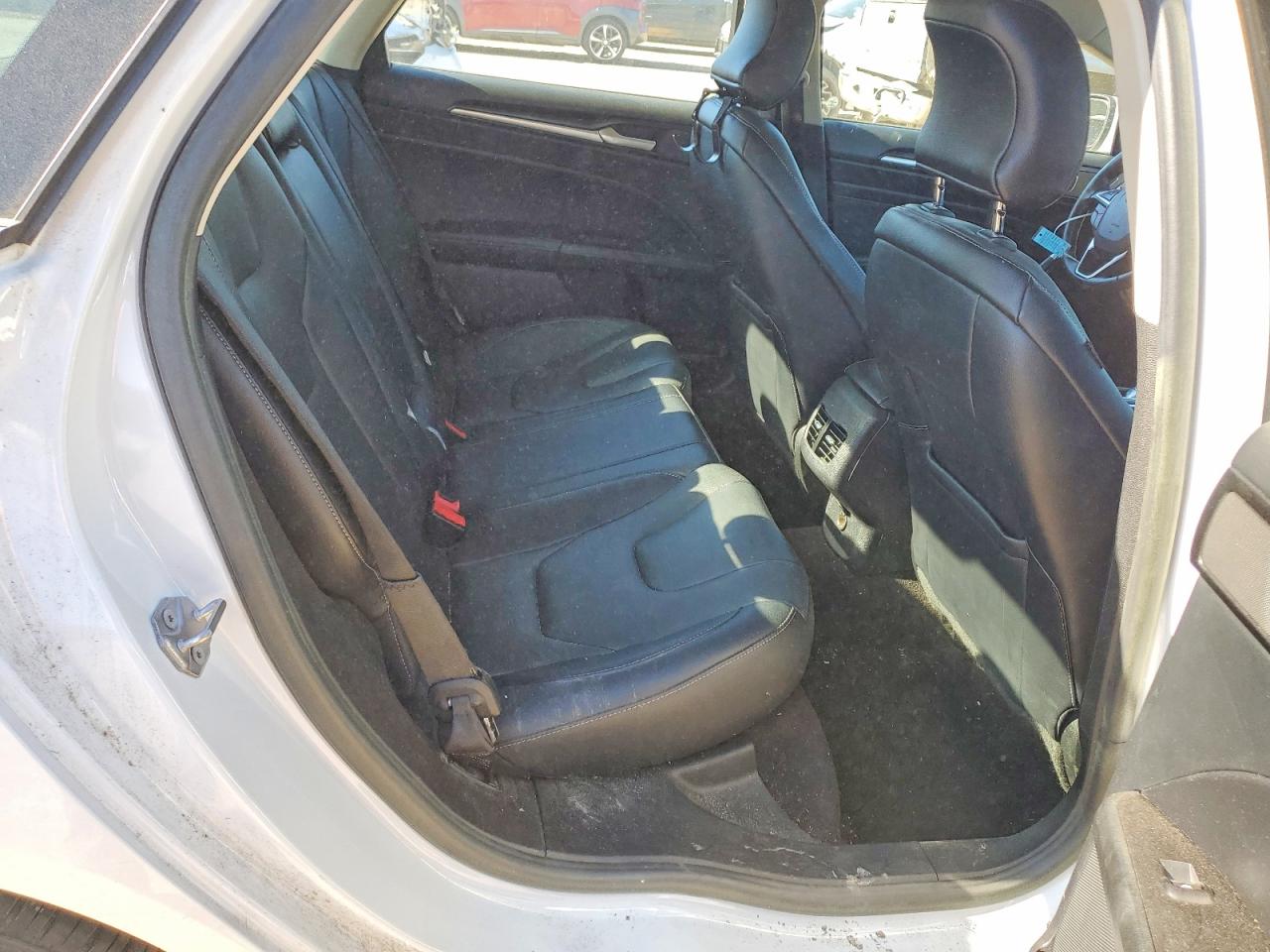2019 Ford Fusion VIN 3FA6P0RU5KR185747 photo 10