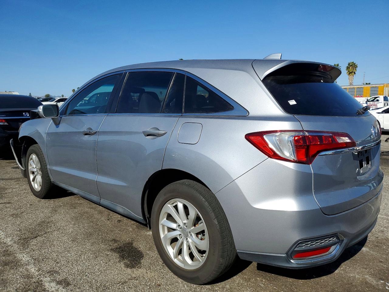 2017 Acura Rdx VIN 5J8TB3H57HL007662 photo 2