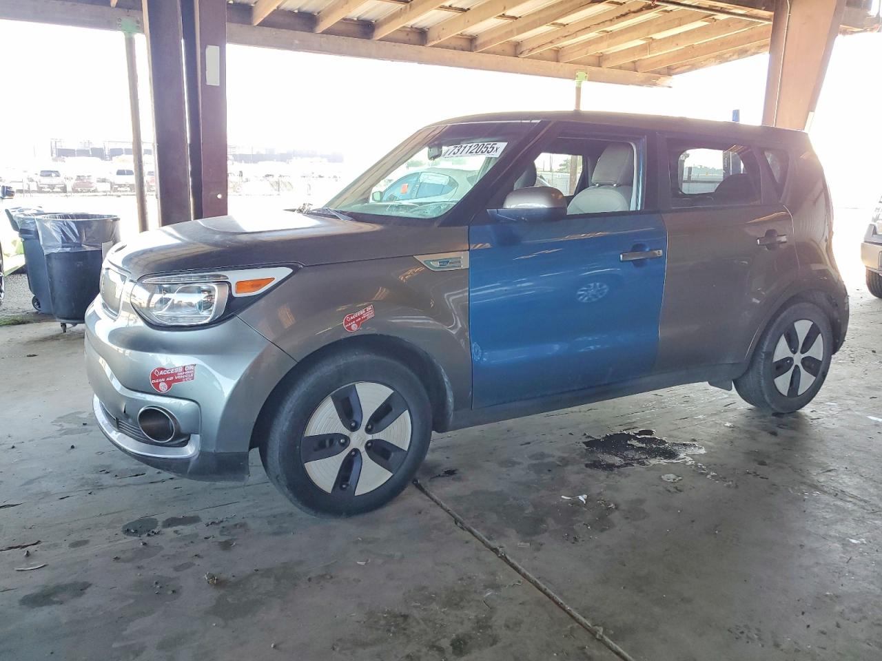 2017 Kia Soul VIN KNDJP3AE3H7022248 photo 1