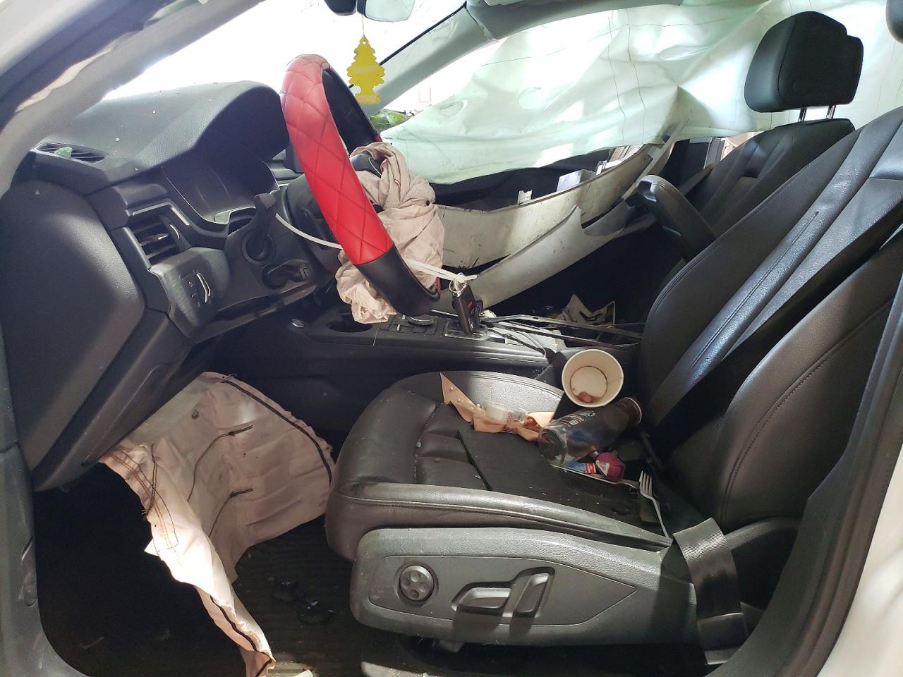 2017 Audi A4 VIN WAUANAF43HN070335 photo 7