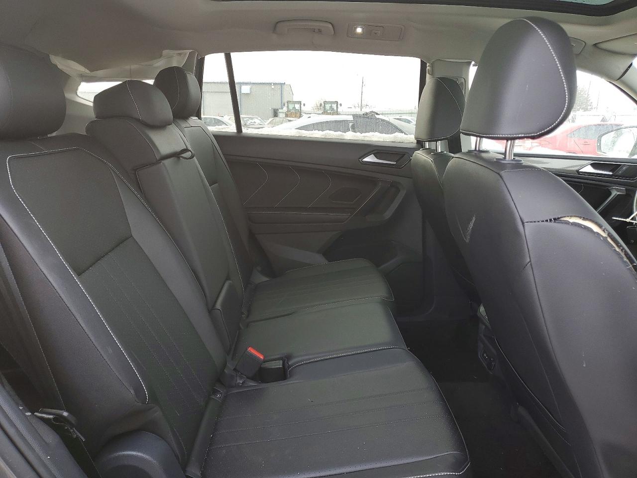 2023 Volkswagen Tiguan VIN 3VVNB7AX3PM074042 photo 10