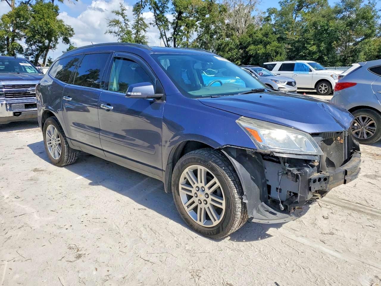 2014 Chevrolet Traverse VIN 1GNKVGKD8EJ275126 photo 4