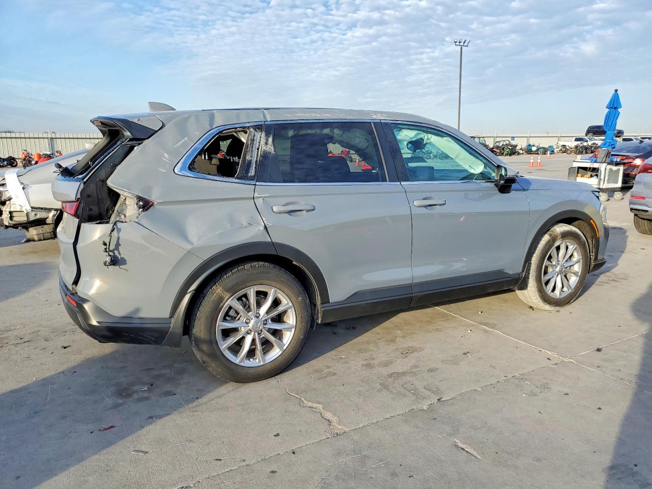 2023 Honda Crv VIN 2HKRS3H42PH303806 photo 3