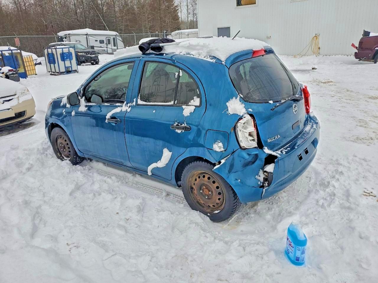2015 Nissan Micra VIN 3N1CK3CP7FL241568 photo 2